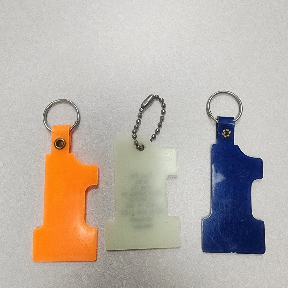 Vtg Keychain Lot Of 11 Erie, Pennsylvania Keychains Advertisement Car Grooming